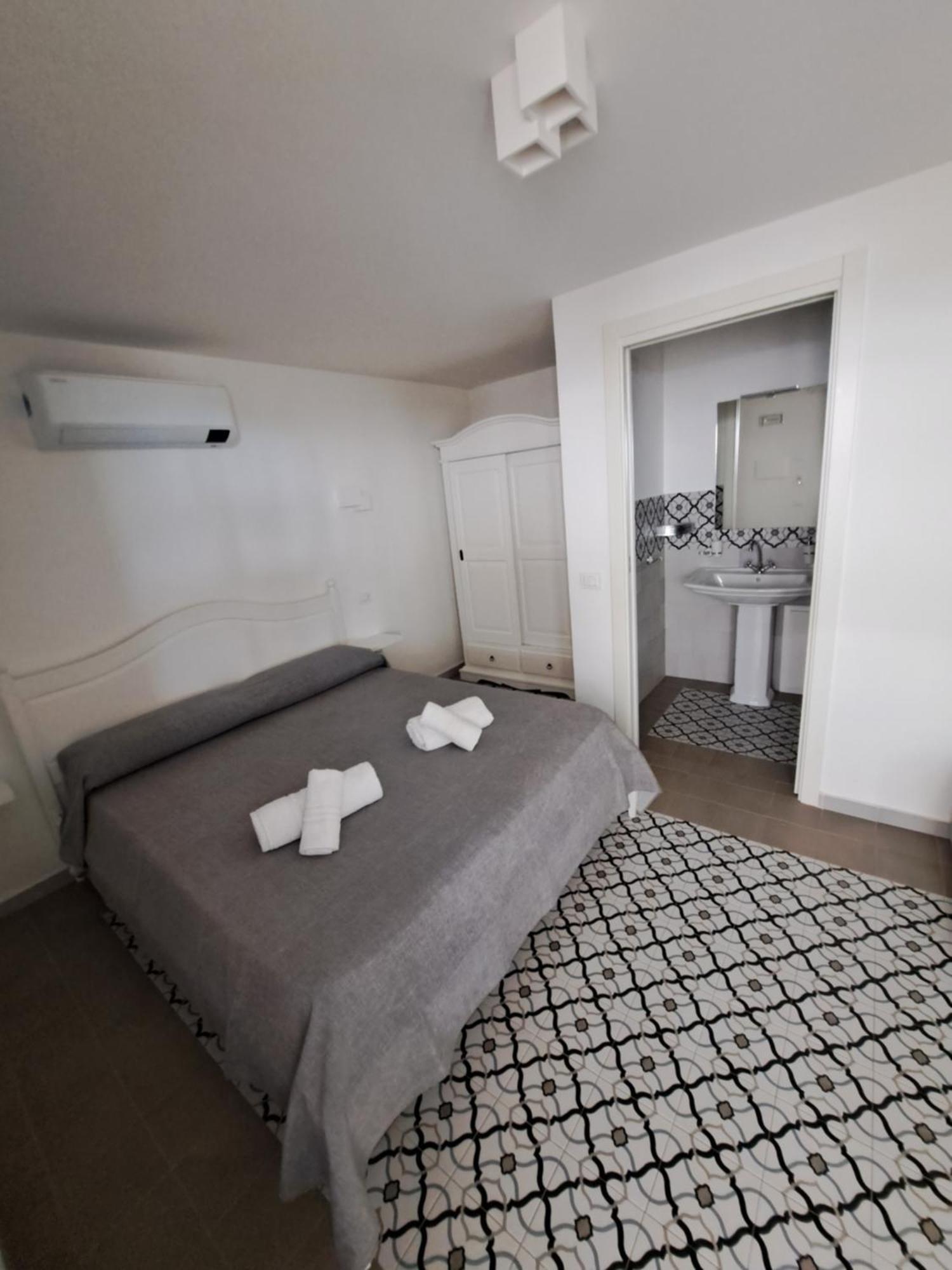 B&B Pepe Rosa Тропеа Екстериор снимка
